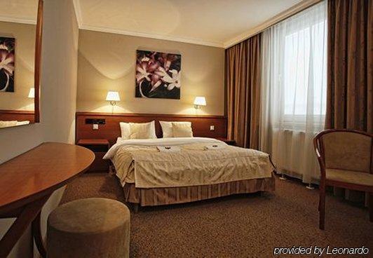 Hotel Victoria Lublin Quarto foto